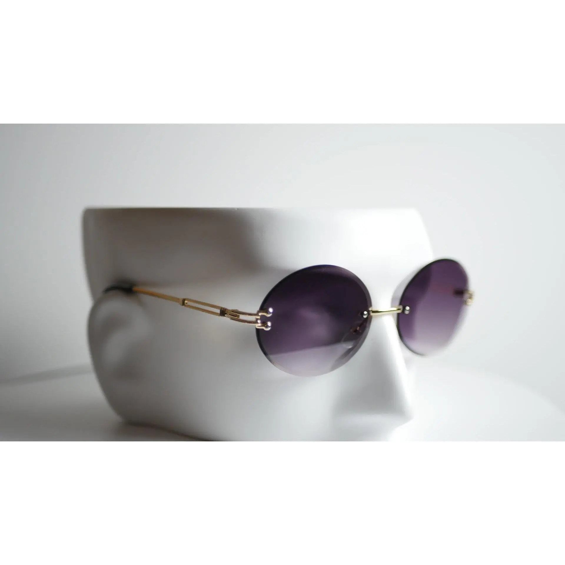 Vickie Rosé Luxe Oval Sunglasses - Rimless Blush Pink Lenses Gold-Tone Metal Bridge & Arms Lightweight Comfortable Design UV400 Protection