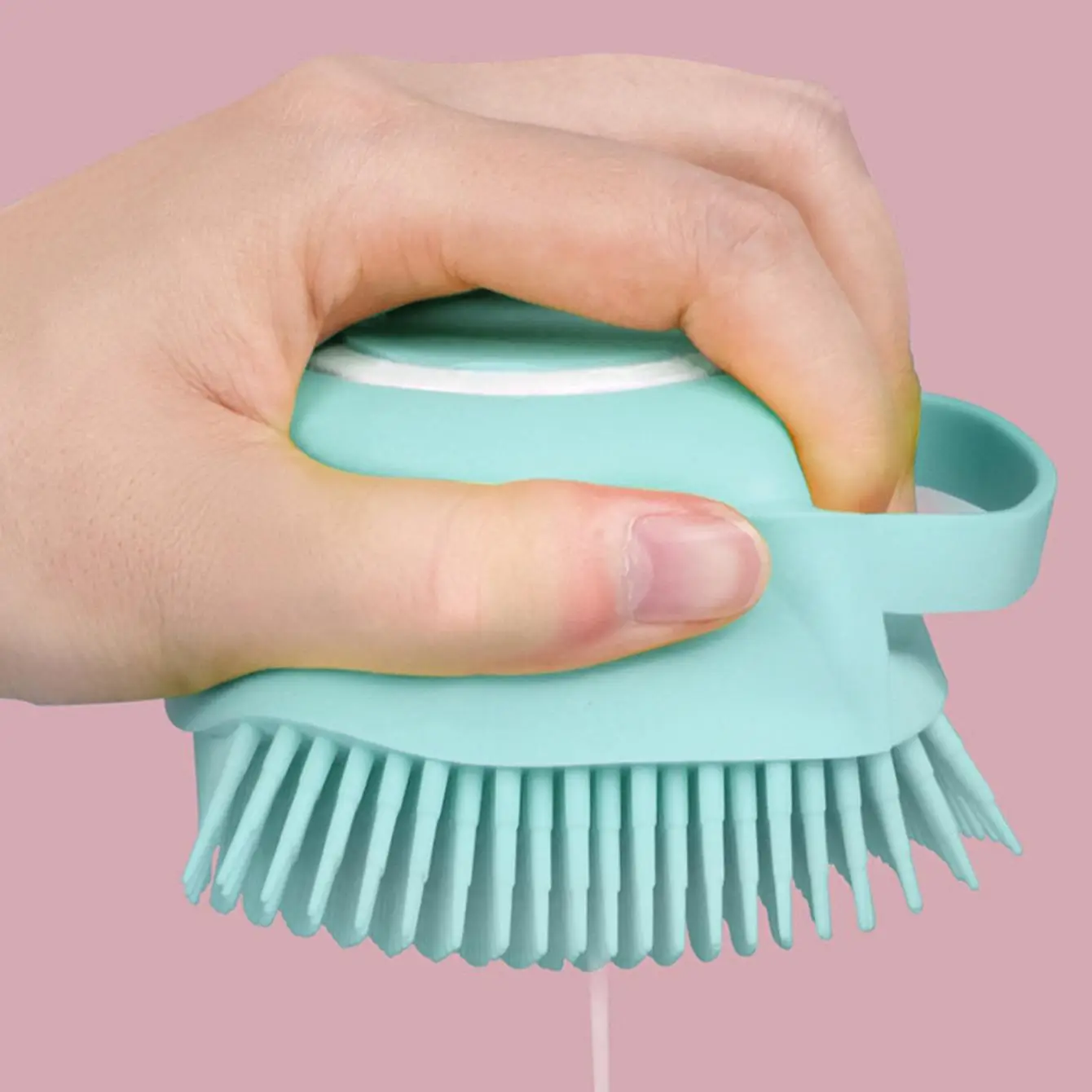Multi-functional Pet Bath Massage Brush, Pet Bath Soap Dispenser Brush, Silicone Massager Shampoo Dispensing Brush with Soft Bristles for Dogs and Cat