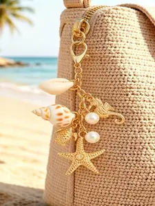 Ocean Style Boho Alloy Keychain, Shiny Resin Starfish Pendant, Seashell Seahorse Turtle Charm, Car Phone Earphone Accessory, Gift for Men Women Couples