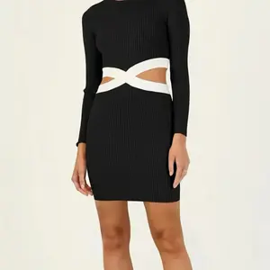 The Julia Dress - Casual Women's Dress with Long Sleeves and White Crossing Detail in Black - Womenswear