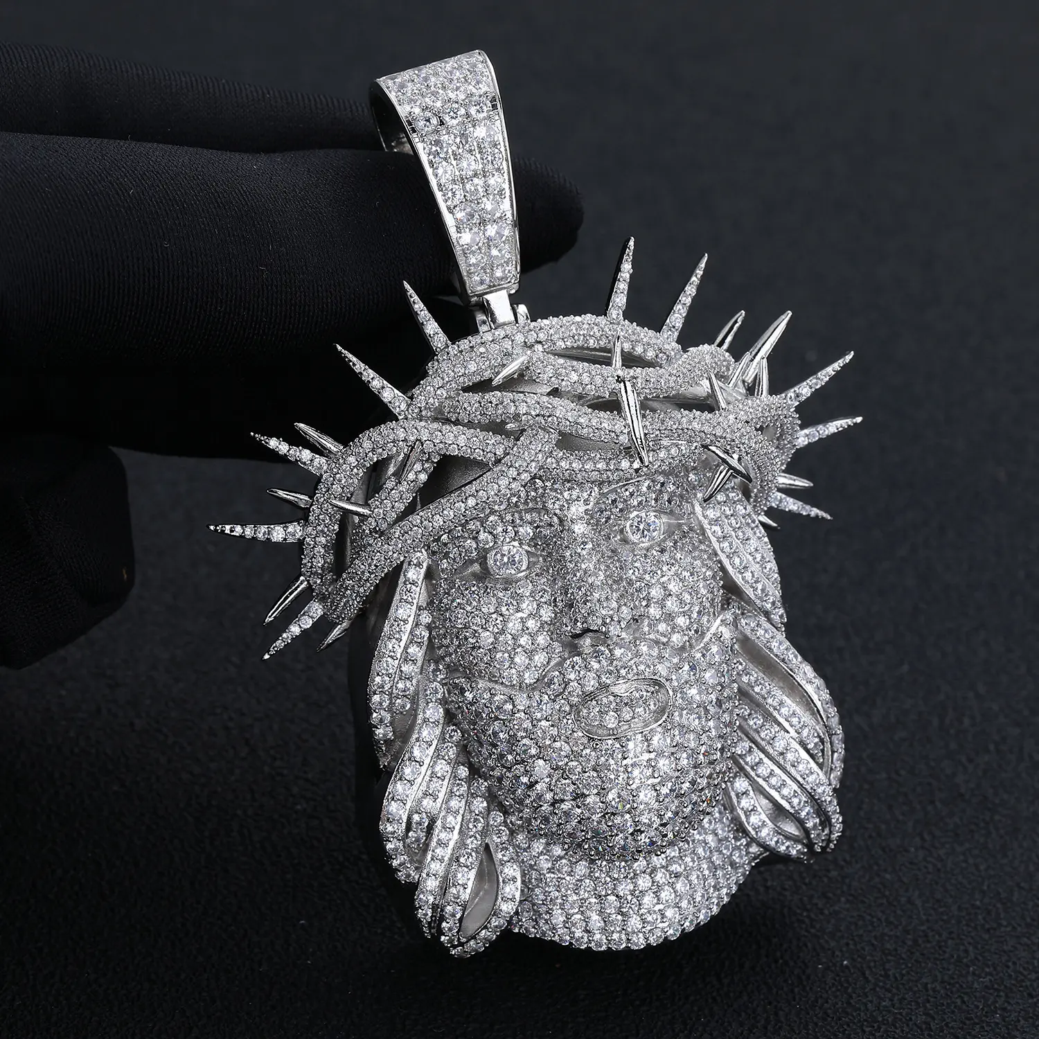 Ornate Jesus Face Pendant Crown of Thorns Iced Out Statement Charm for Hip Hop Streetwear Vibe with Sparkling Details