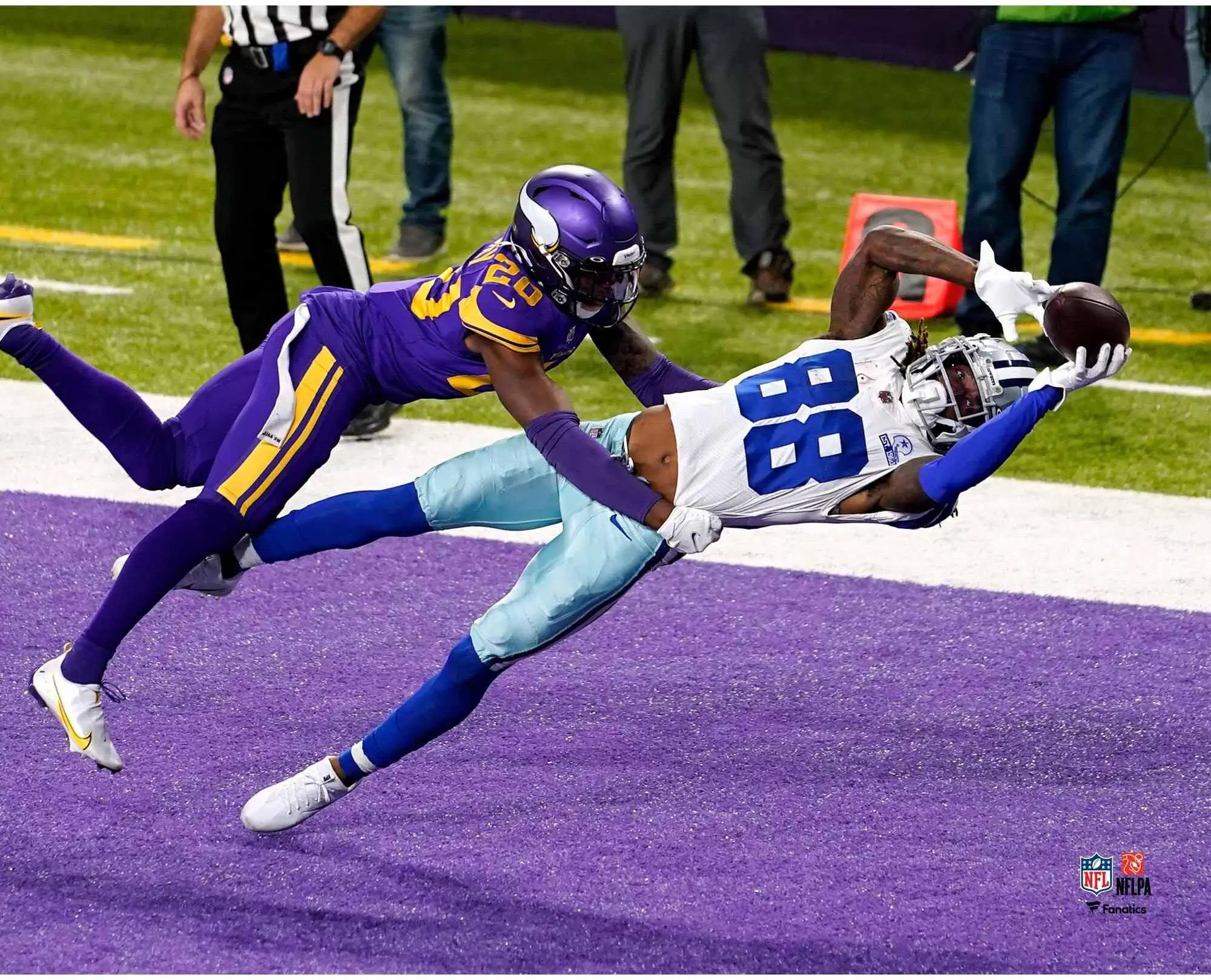 CeeDee Lamb Dallas Cowboys Unsigned Diving Touchdown Catch Photograph - NFL Memorabilia