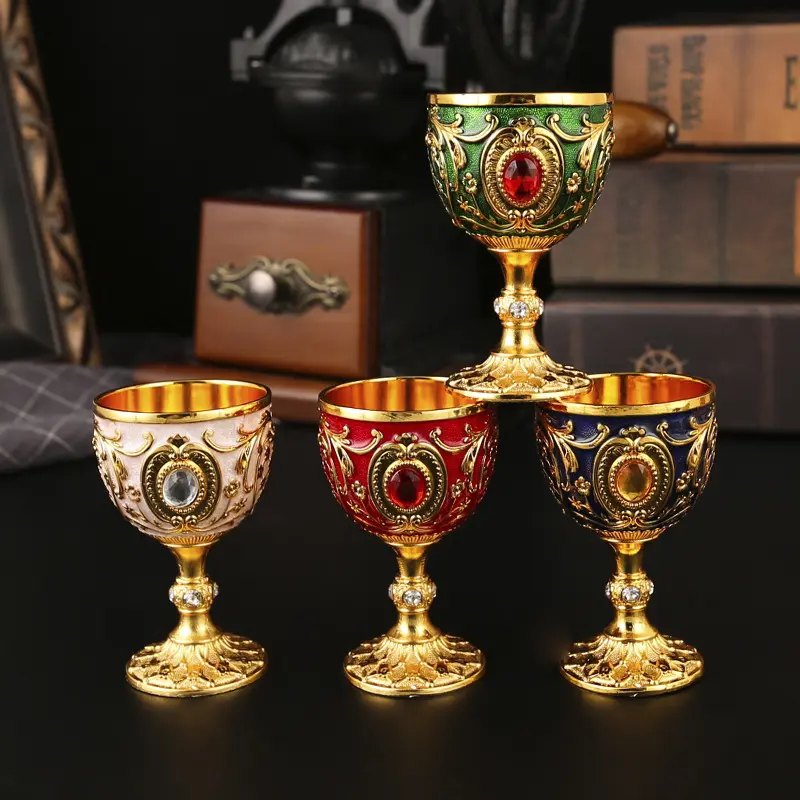 Vintage medieval style replica of the Renaissance Holy Grail high footed cup, luxurious gold finish with exquisite floral patterns, handmade metal cup, suitable for housewarming gifts, special occasions, and decorative purposes, Aesthetic