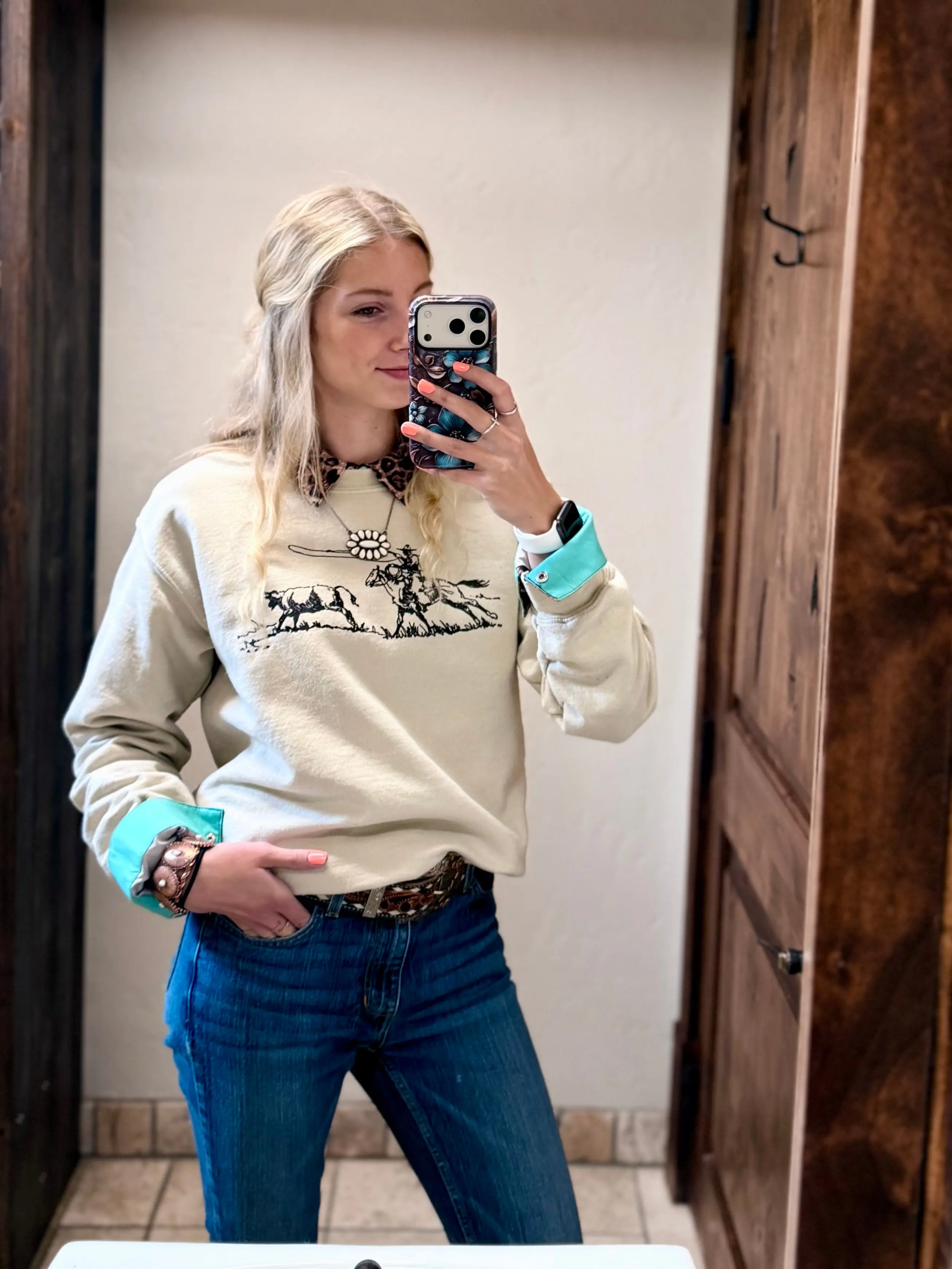 Roper Crewneck Sweatshirt - Tan