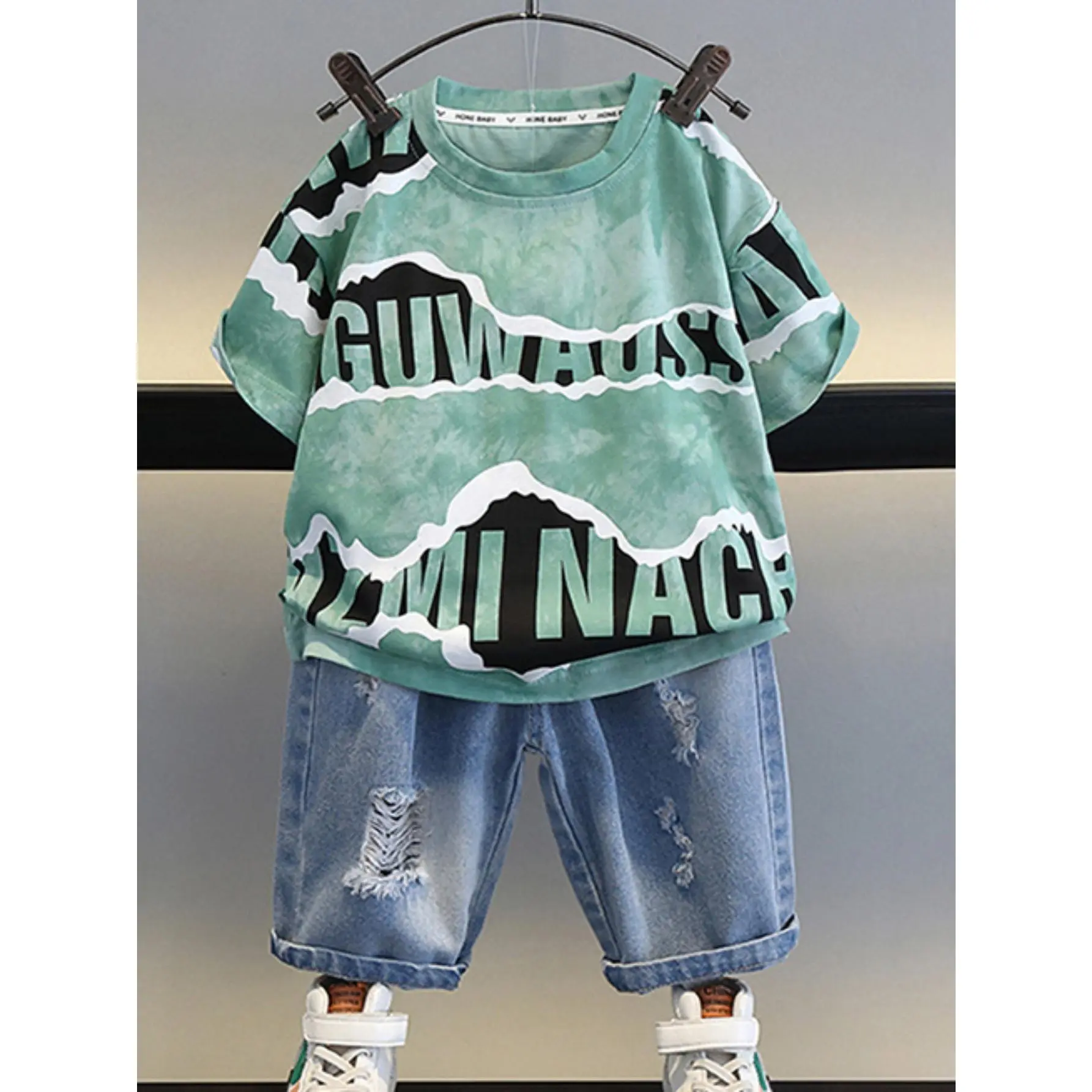 Two-Piece Boys' Summer Set |   Trendy Brand Letter-Dyed Short-Sleeved T-Shirt and Ripped Faux Denim Mid-Length Shorts |   Casual Style with Alphabet Pattern and Crew Neck, for Outdoor