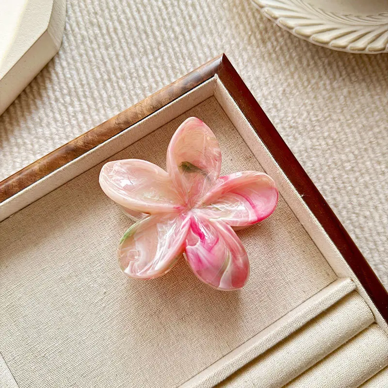 8CM (peach pink smudge)