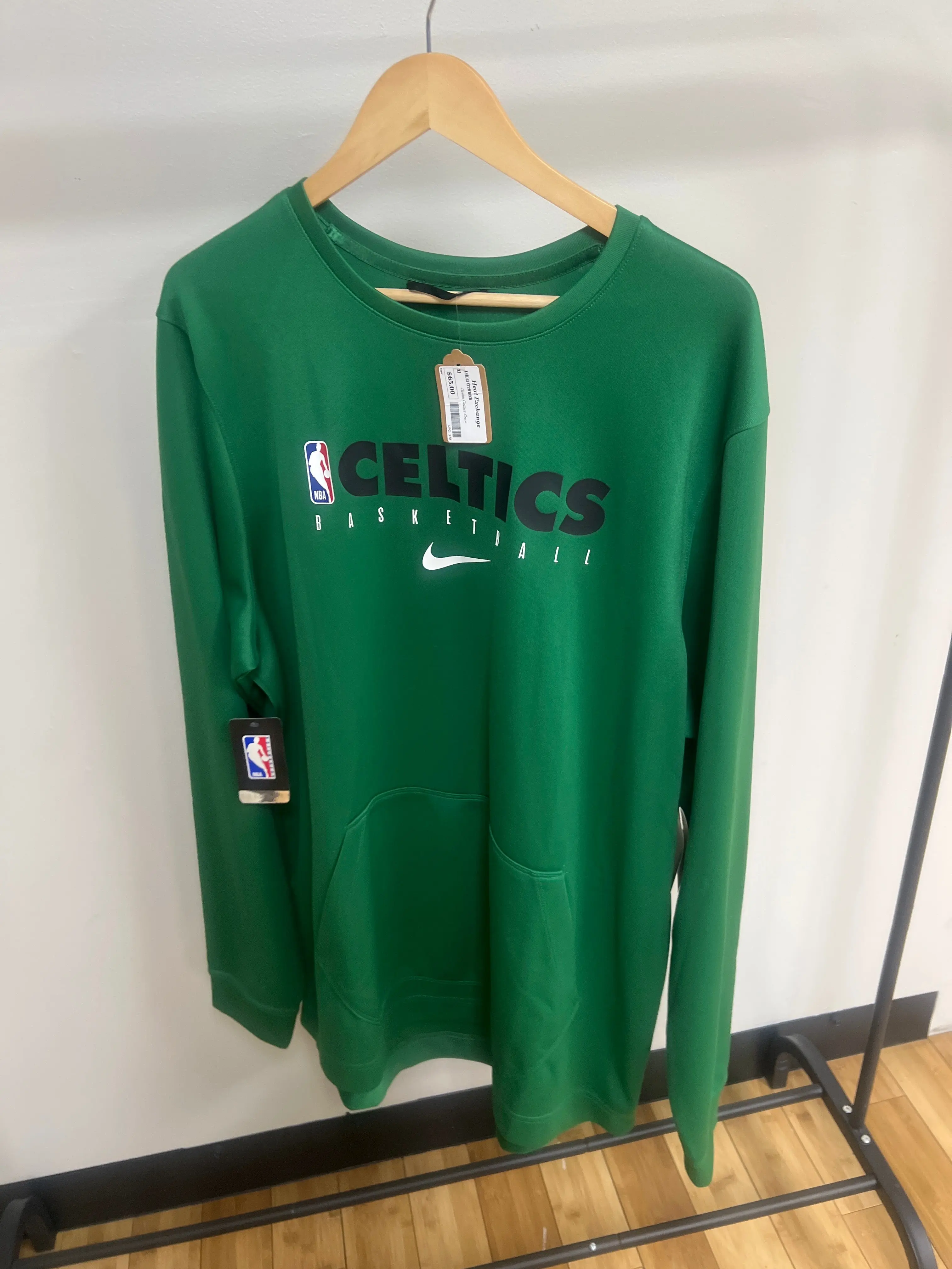 Celtics Crewneck-New : XL