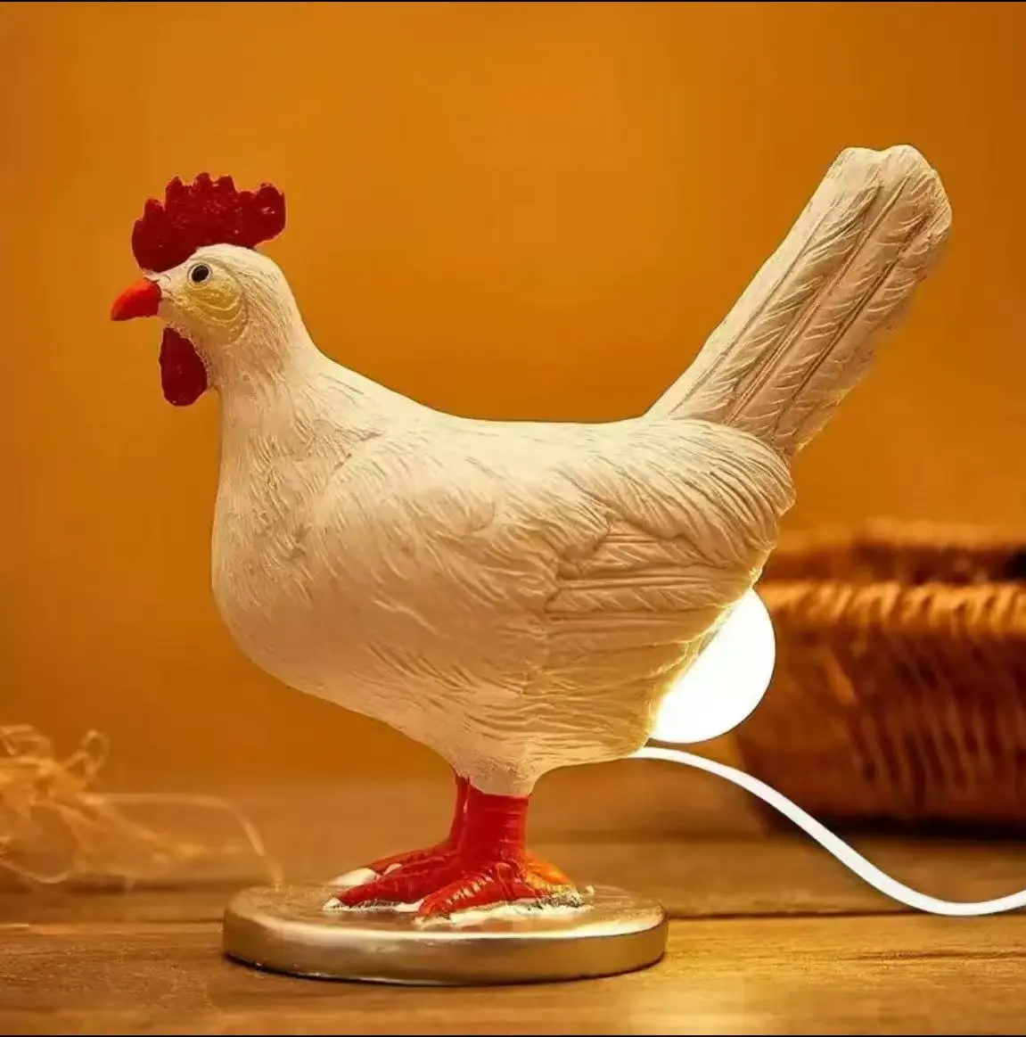 Novelty Resin Egg-Laying Hen Night Light, Realistic Chicken Sculpture LED Bedside Lamp, Funny Aesthetic Home Decor, Perfect Holiday & Birthday Party Gift for Family Friends