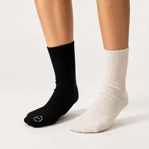 Portable Silicone Arch Support Socks, 2-in-1 Foot Care Pads Cotton Socks Relieve Plantar Fasciitis & Heel Spur Pain for Wide Narrow Foot Types - Flat Feet, Fallen, High Arches (White, M)