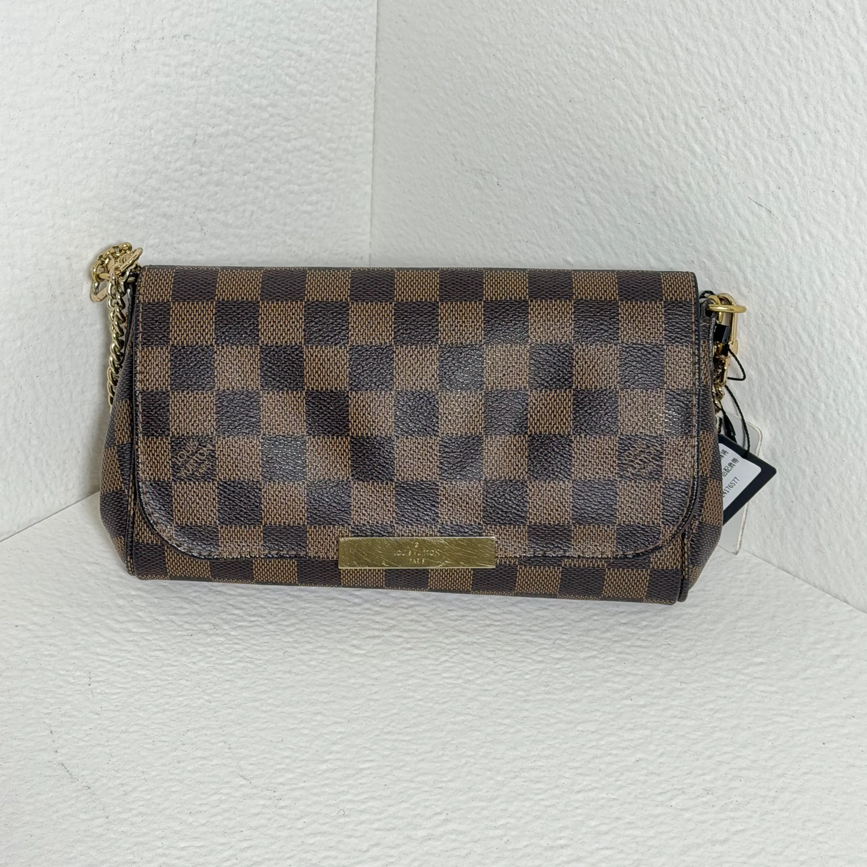 Pre-owned Louis Vuitton Favorite MM, Damier Ebene Canvas, Gold‑Tone Hardware 24176577 HK
