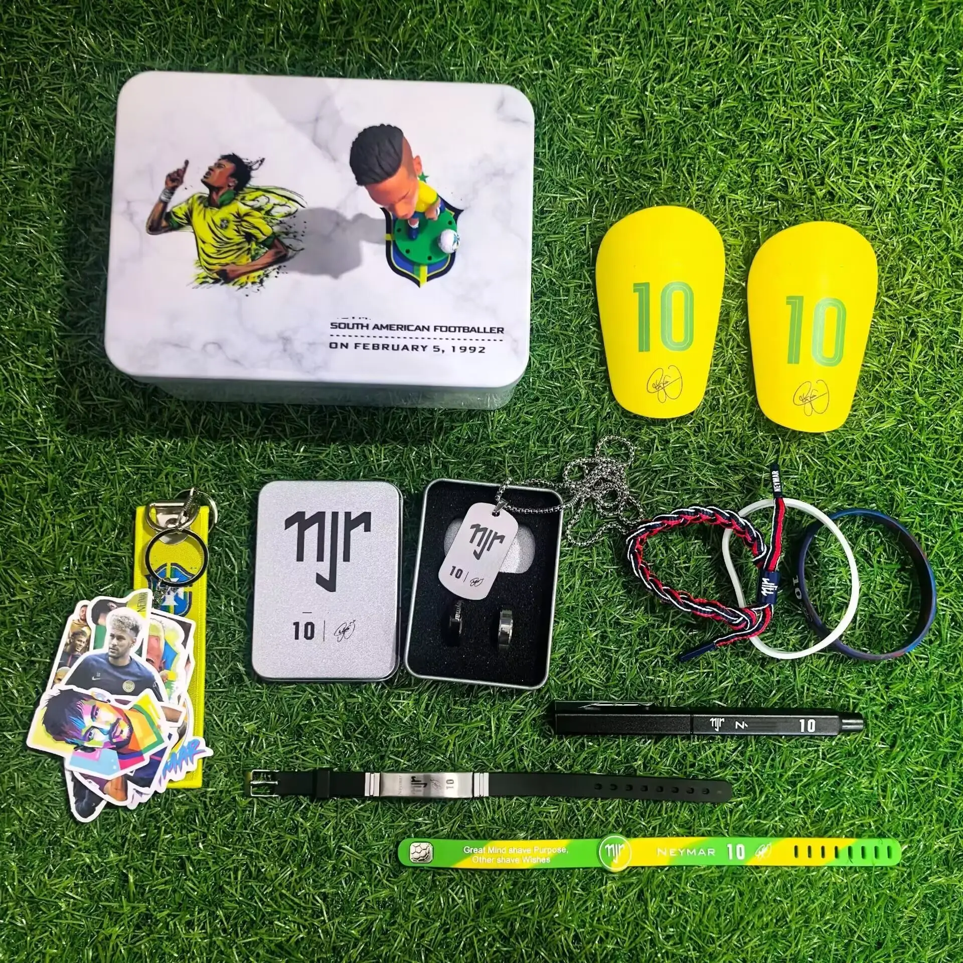 Samba Legend Ney 10 Gift Bundle(1 gift box+1 Keychain+1 Figure+1 Pen+1 Necklace+2 Rings+1 Pair Of Shin Guards+5 wristbands) Football