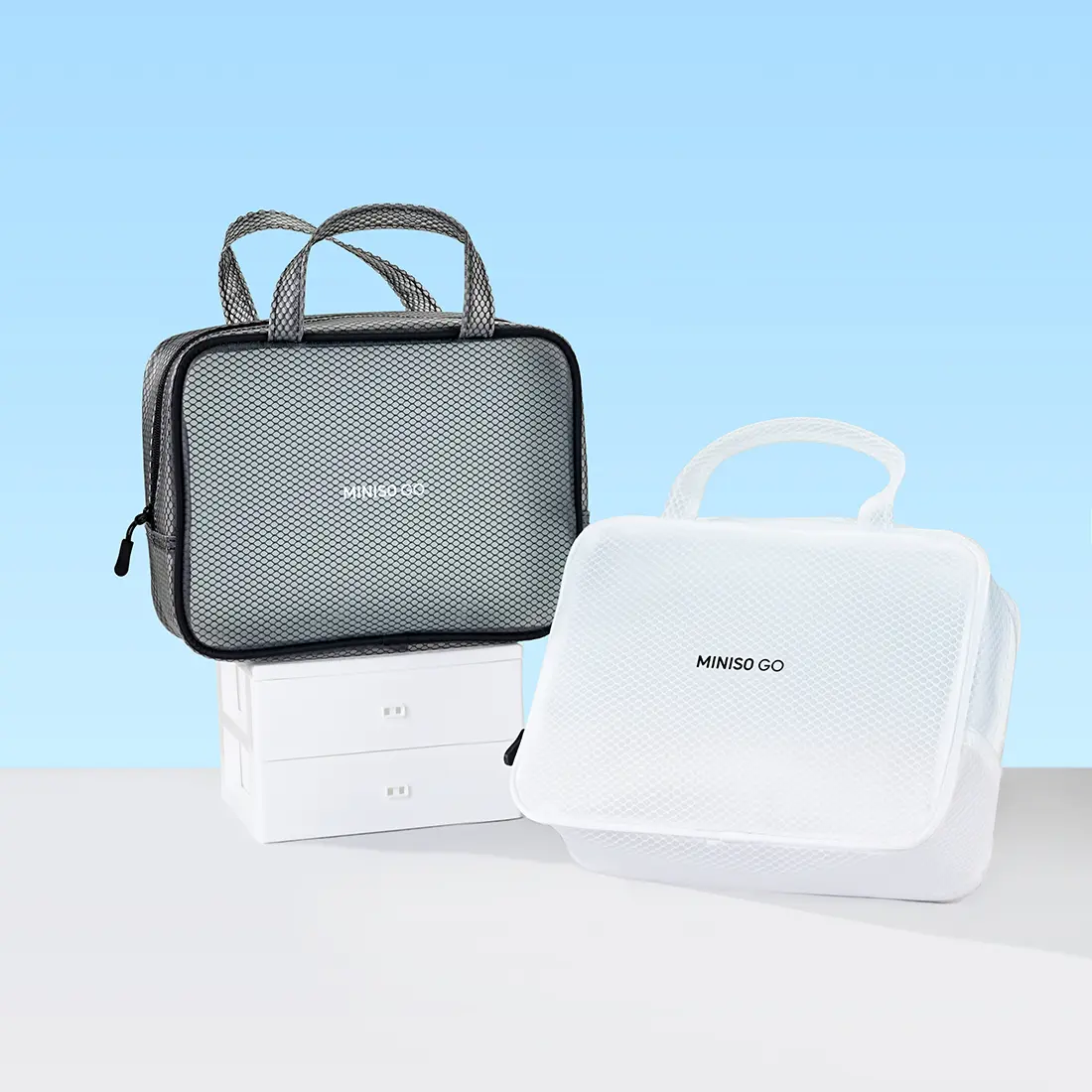 MINISO multifunctional storage bag/cosmetic bag, handheld portable travel toiletry bag, square waterproof mesh design for swimming—simple and minimalist, Back To School