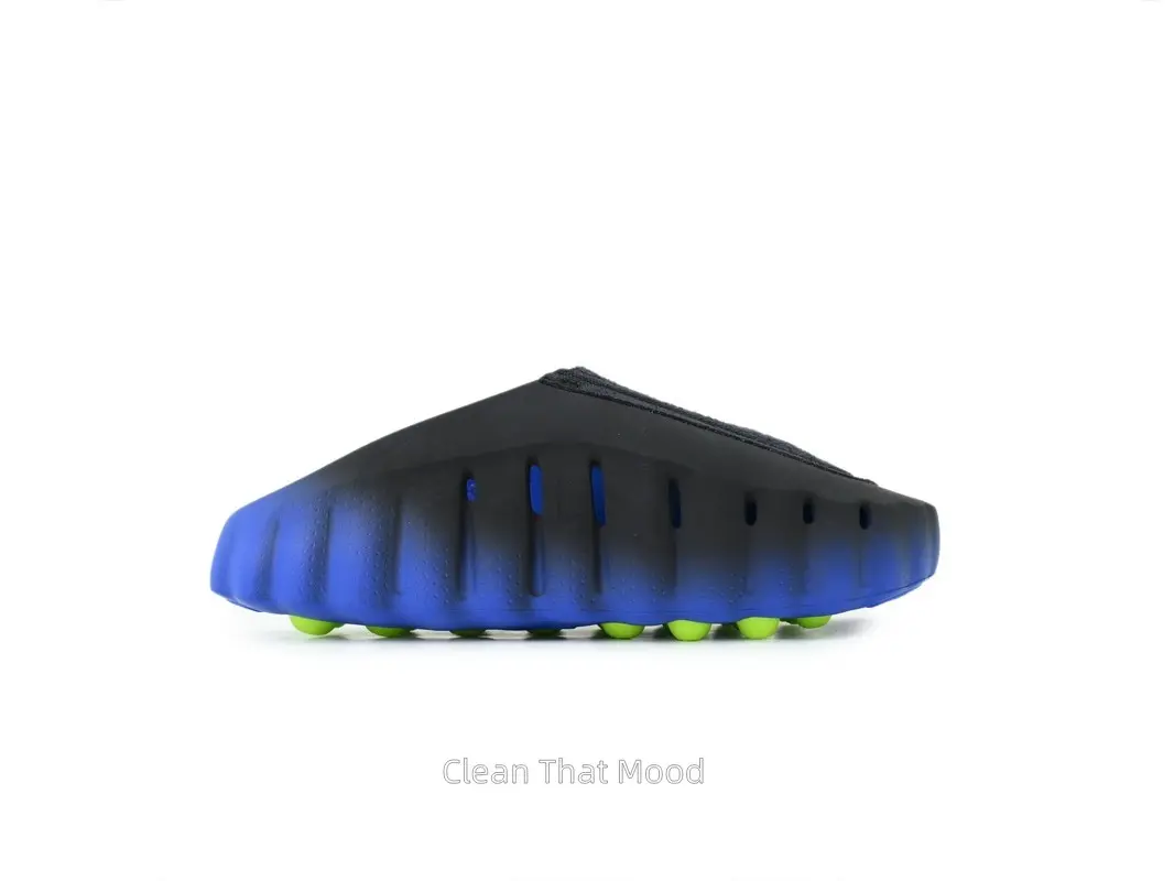 Retro Street Hip Hop Gradient Black & Blue EVA Closed Toe Clogs For Men, Contrast Neon Green Bubble Sole Wavy Mule Slides, Fashion Slip On Footwear, Couple Matching