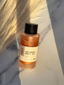 byjsb Shimmer Body Oil Amber 454g - Illuminating Radiant Glow with Sunflower, Jojoba, Rice Bran & Mica for Hydration and Elegance