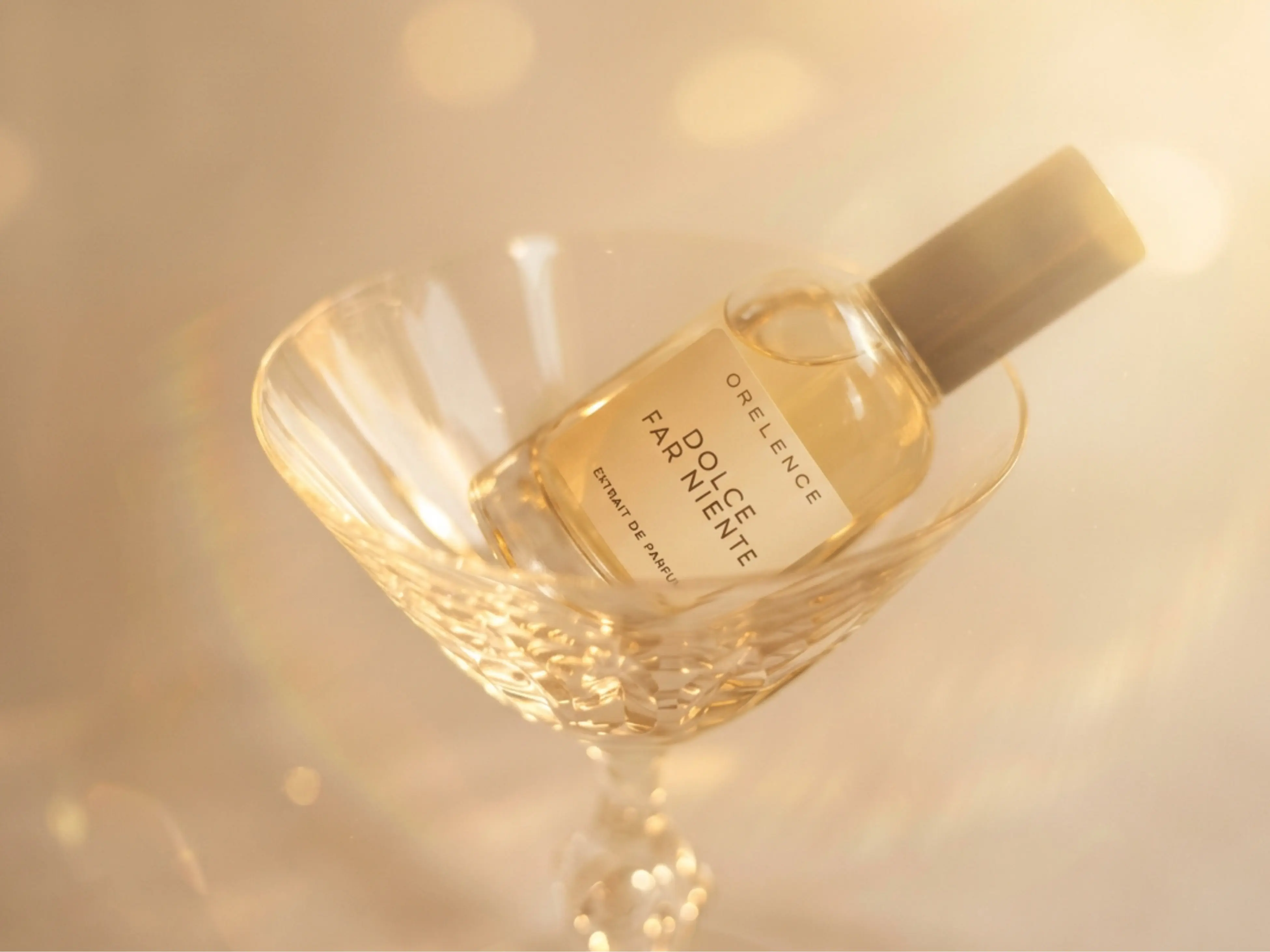 Dolce Far Niente Women's Signature Summer Extrait de Perfume - Linen Mimosa with Creamy Coconut & Vanilla Amber Musk Skin