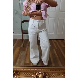 White Detail Jeans ￼