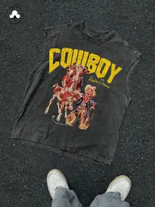 Men's Vintage Western Fitted Casual Sleeveless Shirt with “COWBOS” Graphic Cowboy Print, 100% Cotton Breathable Tank Top for Cowboy Enthusiasts, Festivals and Concerts
