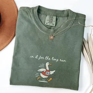 Comfort Colors Funny Goose Marathon Runner T-Shirt, 26.2 Running Shirt, In It for the Long Run Goose Tee for Runners, Funny Race Day Gift for runner