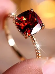 Trendy Red Zirconia Crystal Squarel Vintage Gold Color Wedding Bands Engagement Rings For Women Men Minimalist Jewelry Elegant Engagement Ring Geometric Design Ring