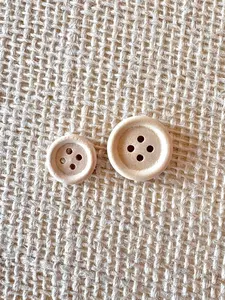Light Wood Grain Buttons | 6 pack  (Multiple Sizes)