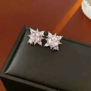 Non-piercing Sparkling Star Earrings Elegant Fashion Creative Jewelry Christmas New Year Gift