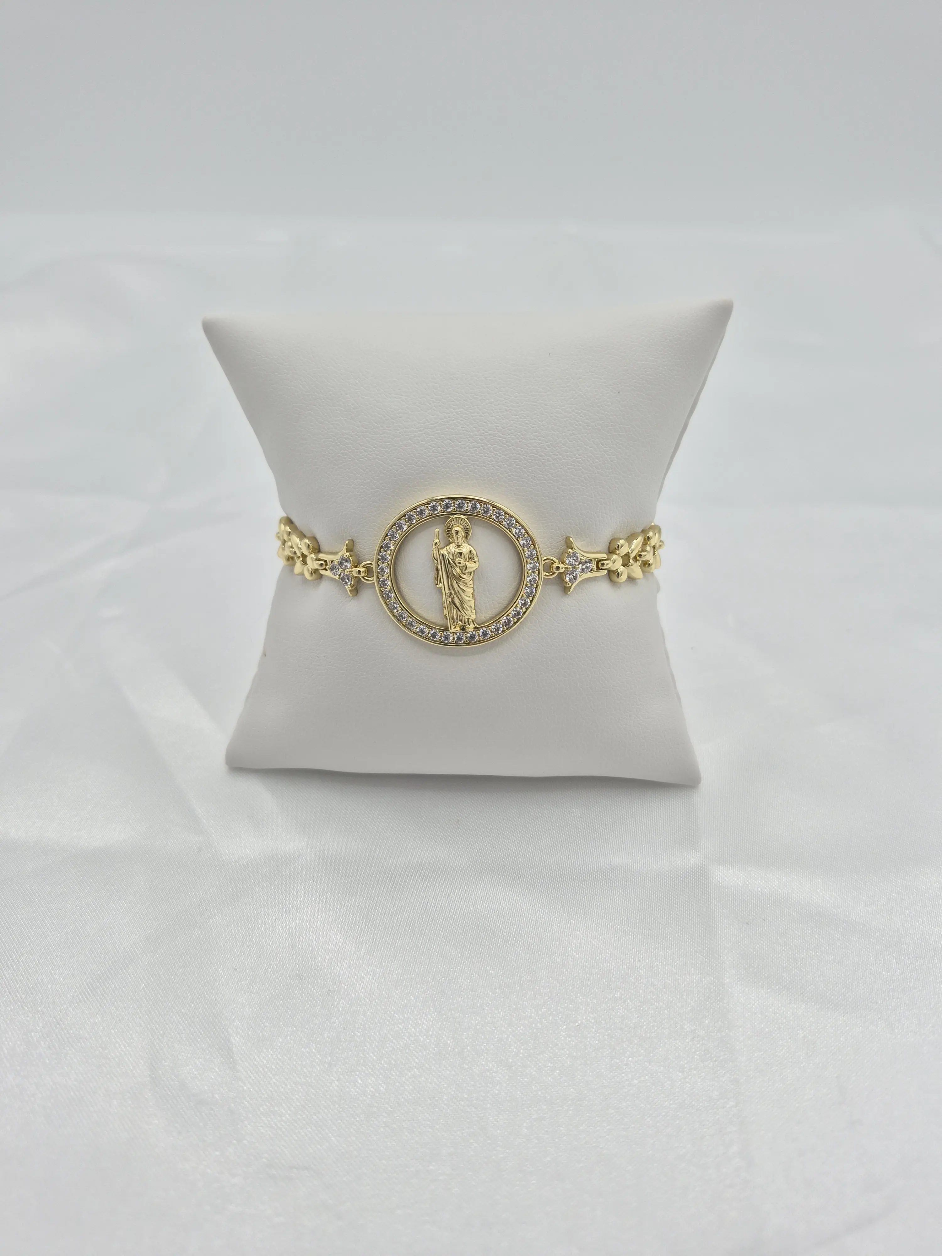 Saint Jude Thaddeus bracelet in 14k gold plated.  (11)