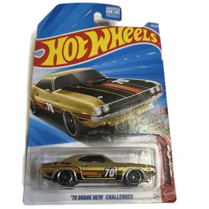 Hot Wheels '70 Dodge Hemi Challenger Gold Diecast Car Model 2025 Collectible Toy