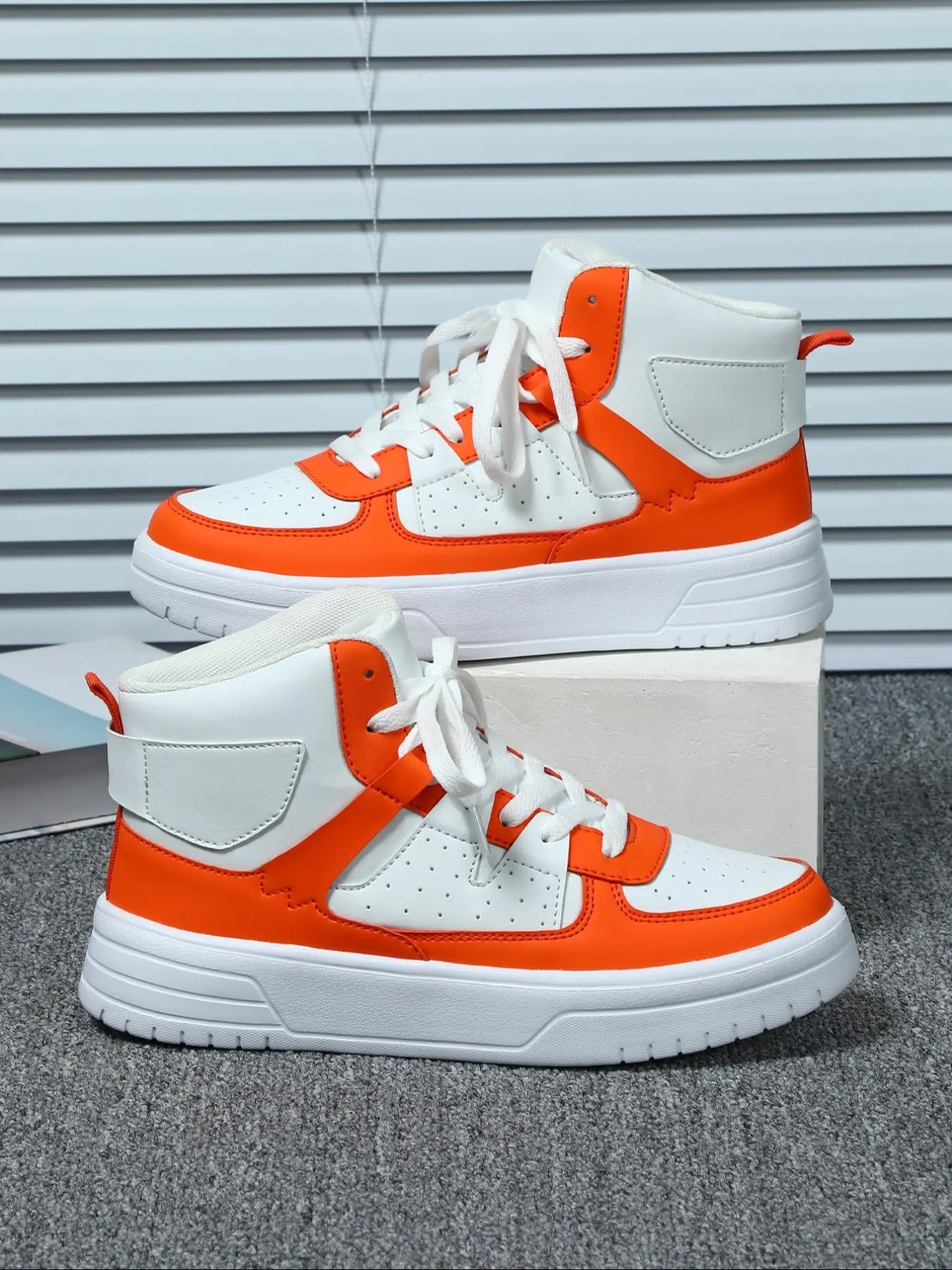 Men's Fashionable Colorblock High Top Athletic Sneakers, Casual Comfortable Breathable Sports Shoes, Male All-match Round Toe Shoes for Daily Wear, Trendy Sneakers, All Seasons Sneakers
