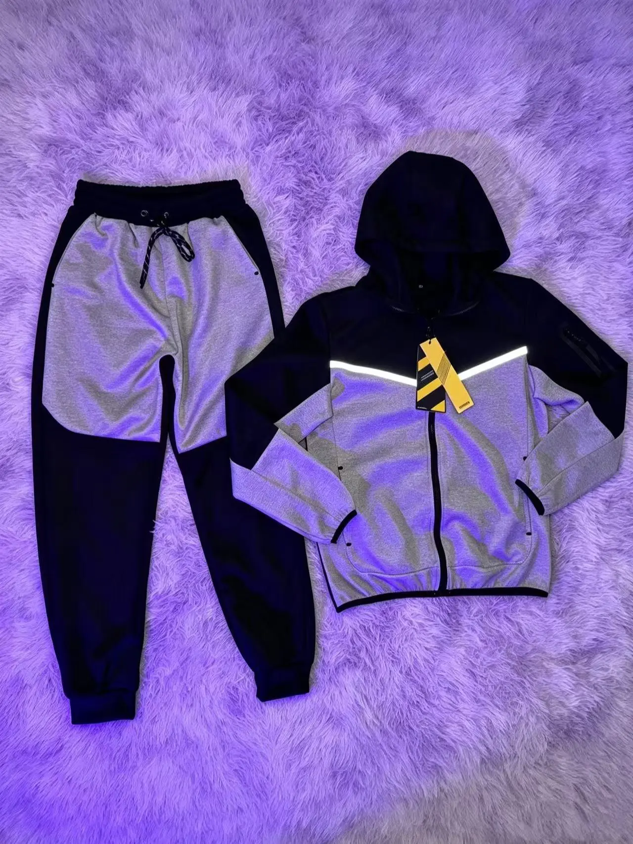 Versatile Windrunner Hooded Jacket for Couples–Breathable Sports Training Running Slim-Fit Top,Men's Trendy Casual Spring AndAutumnSportswear(reflective stripe),Two-piece HoodedSweat shirt Boutique Sportswear Set,SportswearSet,Sweatpant Hooded Sweatshirt