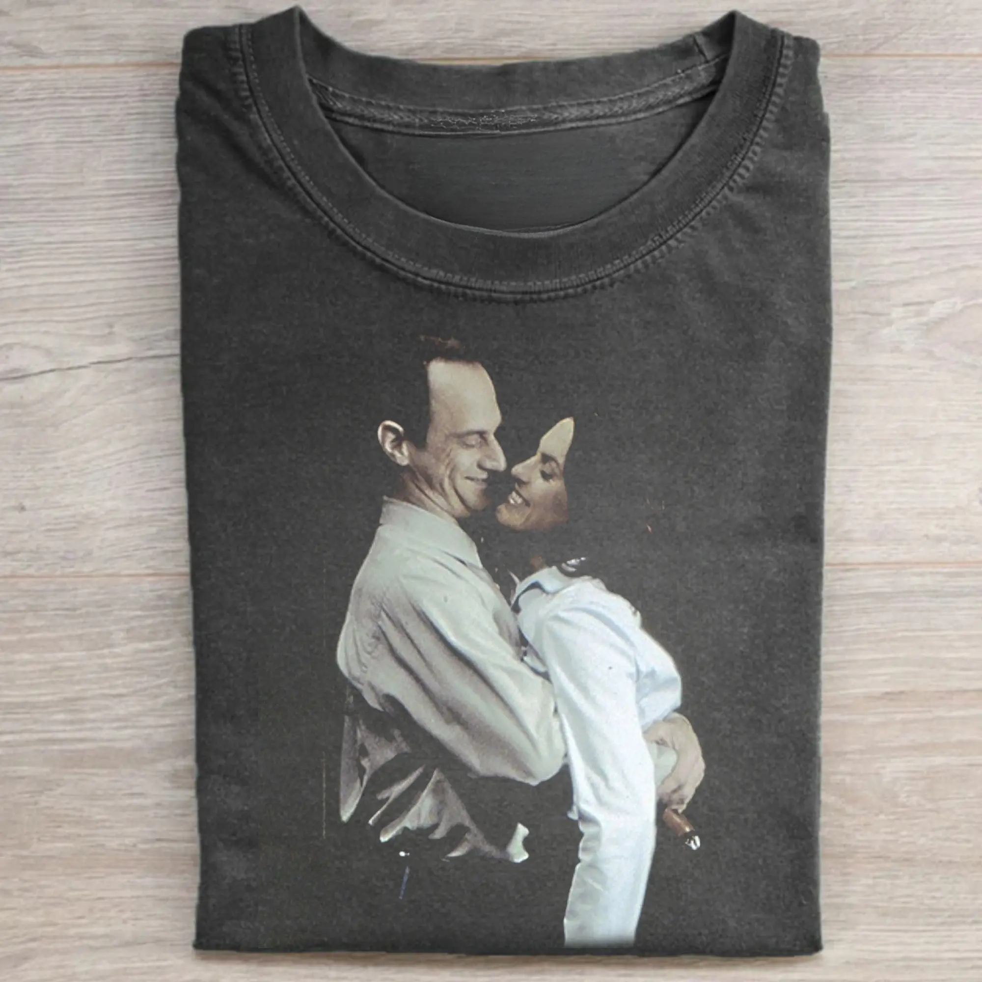 Gildan Men's Graphic Tshirt, Vintage 90s Iconic Law and Order SVU Elliot & Olivia Hug, Casual Round Neck Tee, Shortsleeve, Streetwear, Cotton, Lightweight