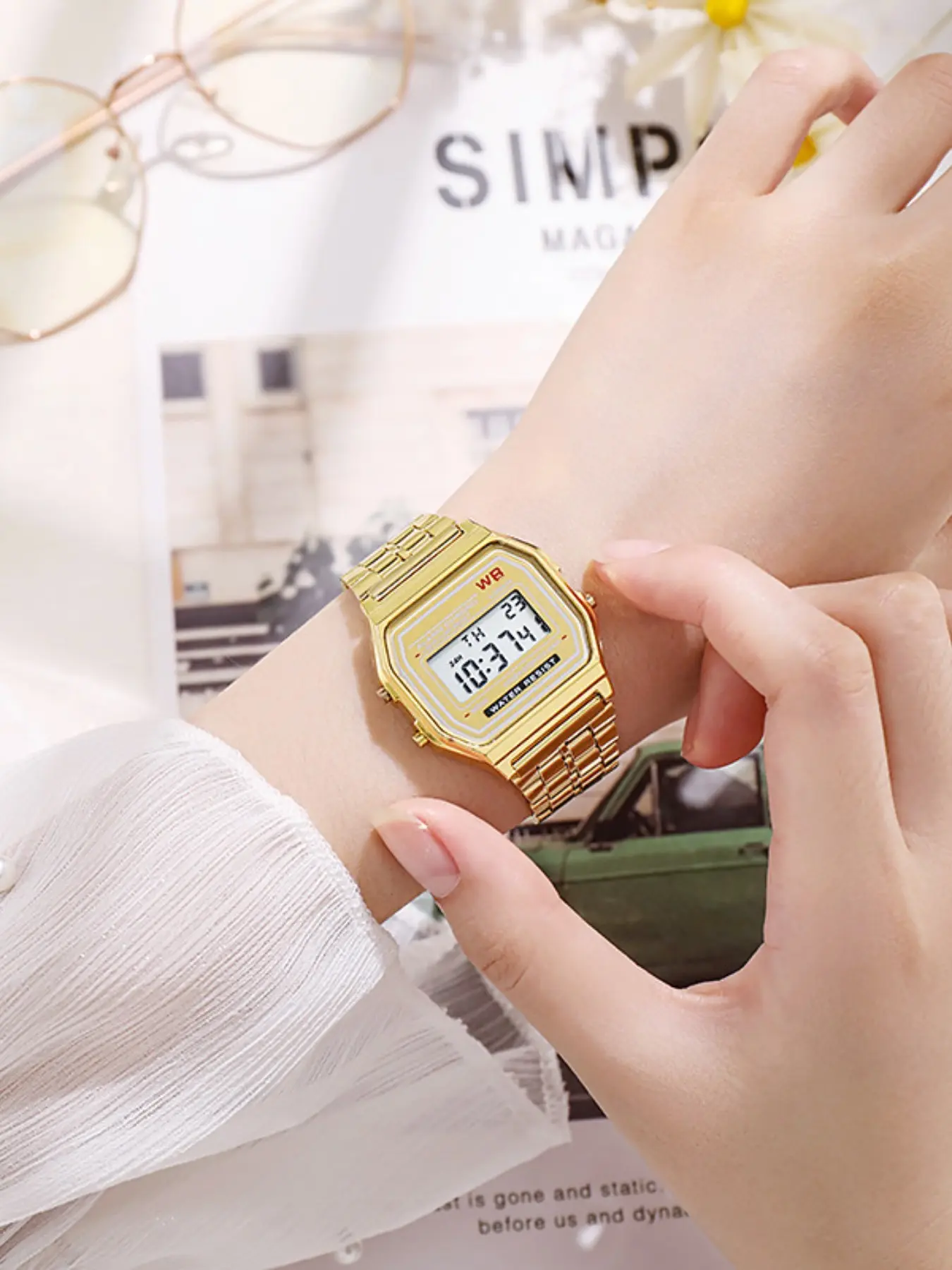 Vintage Digital Timer Alarm Clock Electronic Watch Colorful Lights Multifunctional Sports Wristwatch Student Electronic Watch Fashion Casual Watch Fashion Wristwatches Casual Trendy Wristwatch Digital Watches