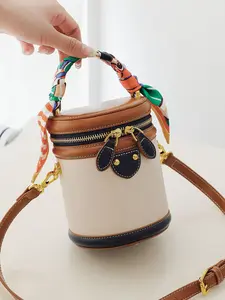 Casual commuting handbag, Contrast color handbag, PU Tote Satchel, silk scarf handbag adjustable shoulder strap crossbody bag, retro gold buckle decoration crossbody bucket bag, suitable for daily commuting, shopping, etc.