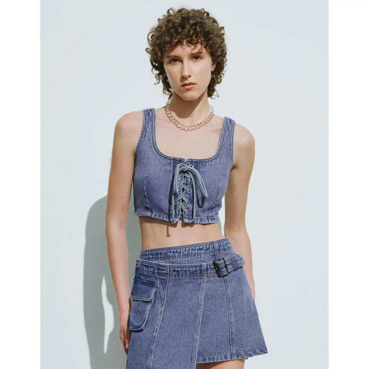 URBAN REVIVO Women's Washed Denim Lace-Up Corset Top, Comfortable Fitted U-Neck Crop Tank with Slight Stretch, Corset Cut, Clothes, Crop Top, Lace-Up Front, Cotton