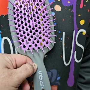 Product Review of Unbrush Detangling Hair Brush by FHI Heat from M**n