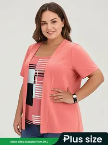 【Plus Size】 Geometric Striped Print Square Neck Tee, Plus Elegant Casual Fit Chic Fashion Lady Short Sleeve T-shirt for Daily Outdoor Wear, Women Plus Clothing for Summer, Top