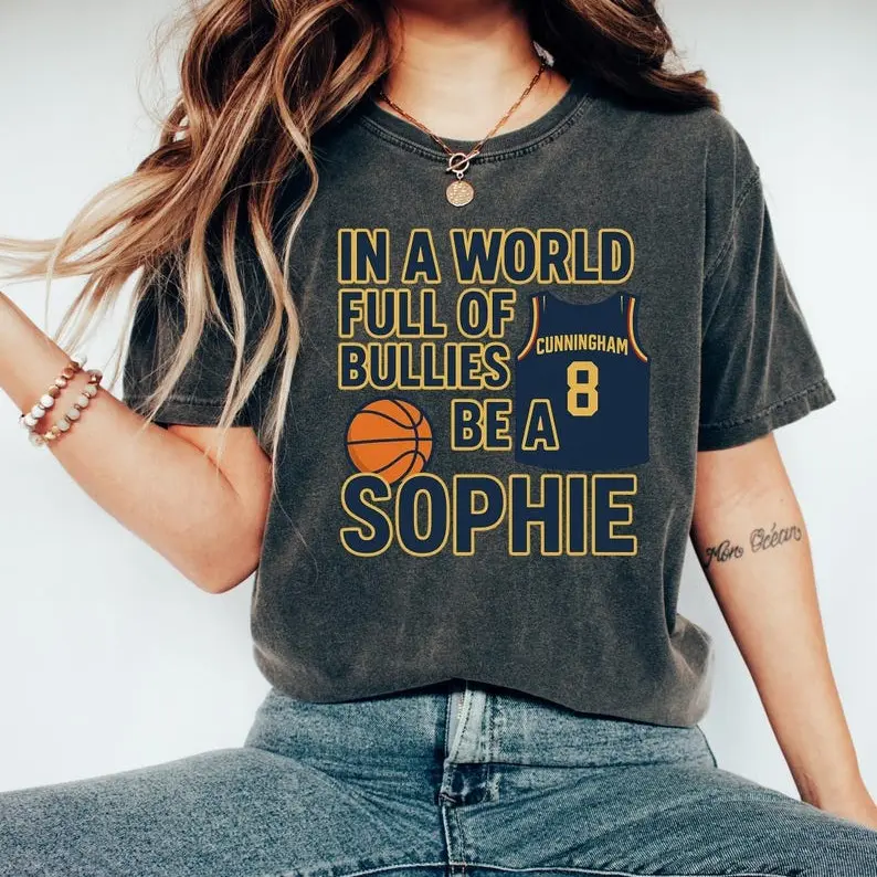 Comfort Colors In a World Full of Bullies Be a Sophie Shirt - Vintage Women Basketball Fan Graphic Tee, Fever Team Inspired Retro Cunningham T-Shirt, Pepper Charcoal Oversized Sports Gift