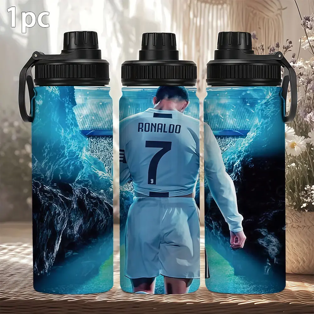 1pc 20oz stainless steel thermos cup printed with Cristiano Ronaldo's ice blue jersey back and dark blue football field scene fusion pattern, black top with non-slip screw cap with plastic handle design, football, Soccer sports theme water cup