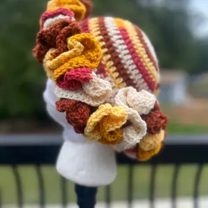 Women's Regular Ruffle Hat in Various Colors