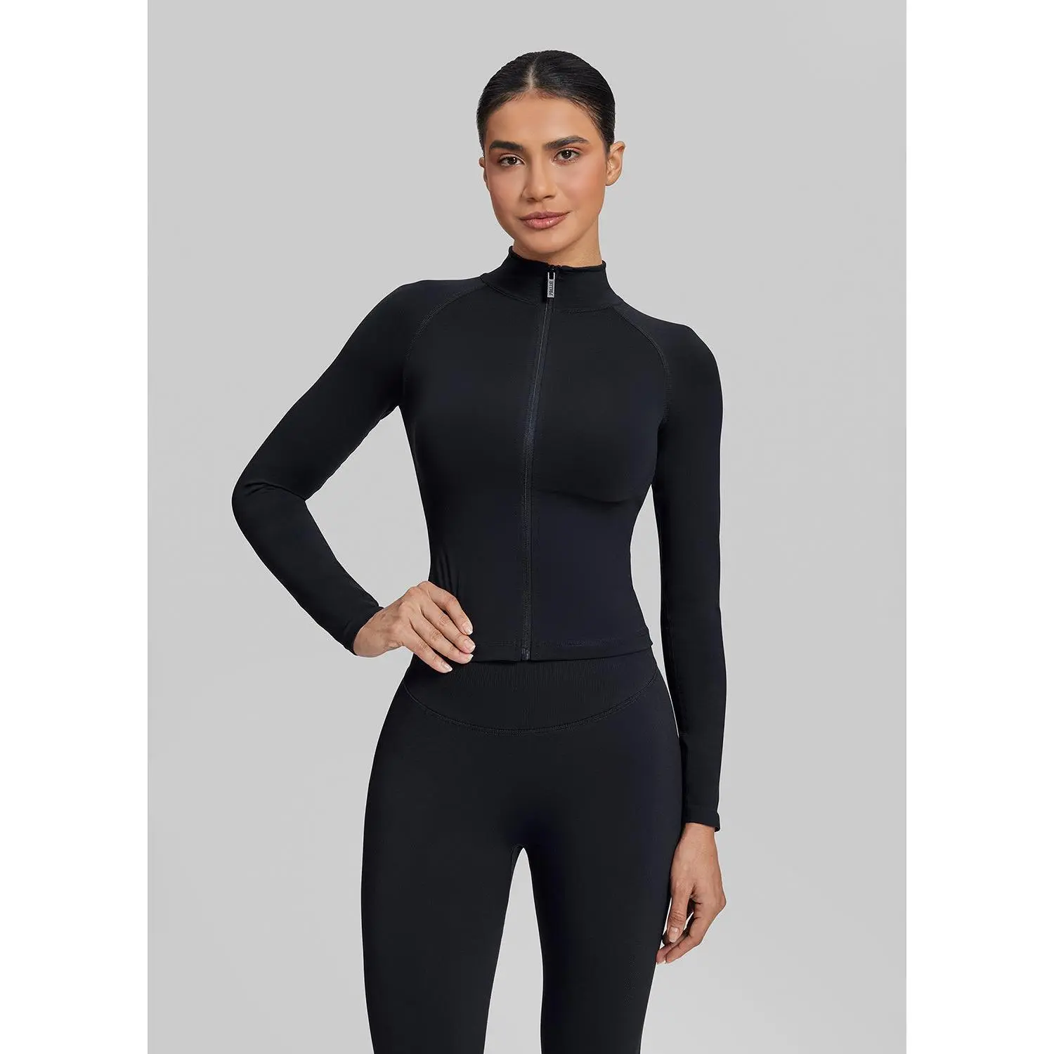 Women's Ultrasculpt Longline Jacket, a Slim-Fit Seamless Full Zip Top, Breathable and Warm for Casual Gym Layering, Layering Outfits, Full Zipper Closure, Warm Jacket, Fitted Zippered Women's Casual Jackets