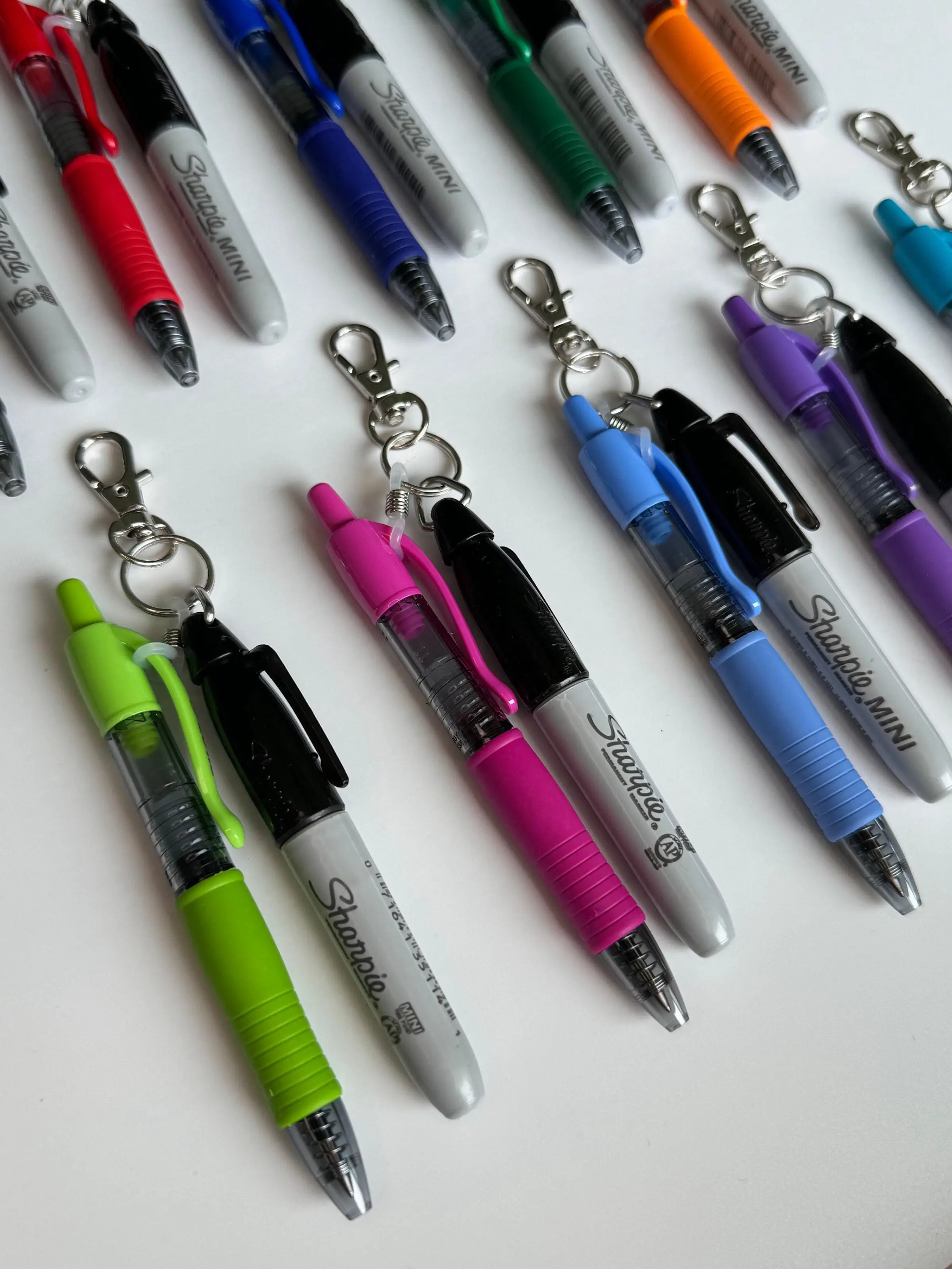 Gel pen and permanent marker pens for nurse badge reel accessory nicu nurse badge buddy medical assistant lab tech pen keychain nurse gift