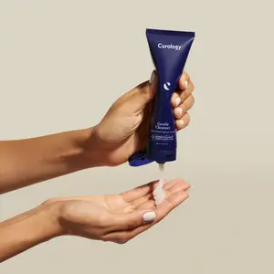 Curology Gentle Cleanser | Lightly Foaming Face Wash with Oat Extract | Fragrance-Free for Sensitive and Acne-Prone Skin