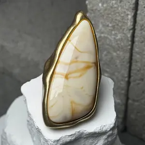 Empress Expandable Ring Up To Size 10