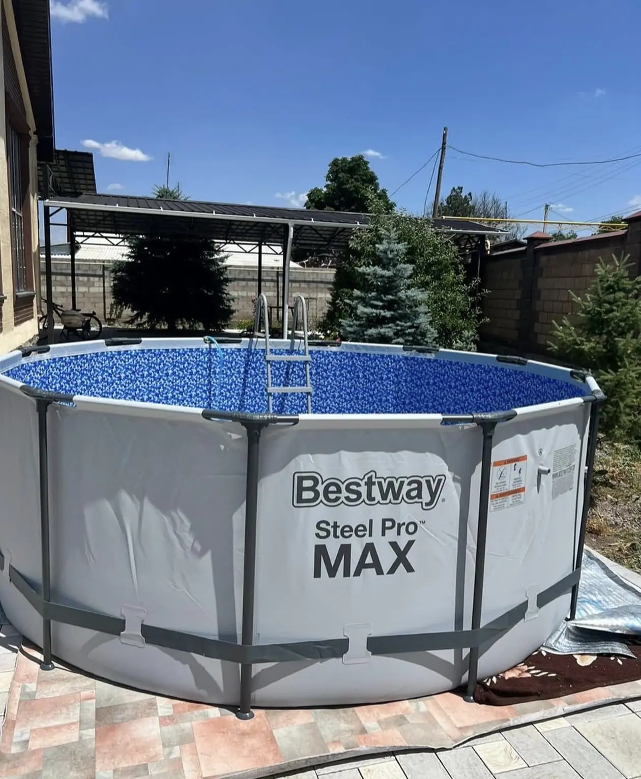 Bestway Steel Pro MAX 14' x 33" Round Above Ground Swimming Pool Set, 530 GPH Bestway Steel Pro MAX 14' x 33" Round Above Ground Swimming Pool Set, 530 GPH