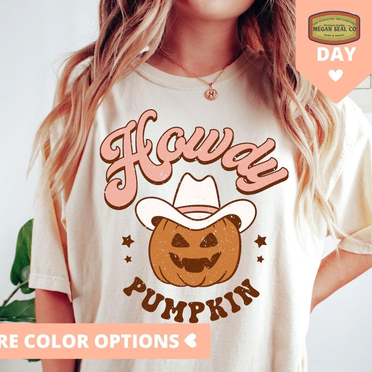 Comfort Colors Howdy Pumpkin Shirt Western Halloween TShirt Cowgirl Party Tee Retro Vintage Pumpkin T-Shirt Cute Fall T Shirt for Women Gift for Her Unisex Womenswear Graphic Tops RD0
