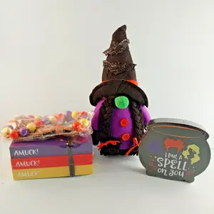 Knomeko Halloween Decoration 5 pcs Hocus Pocus Set Witch Gnome Wood Garland NIB