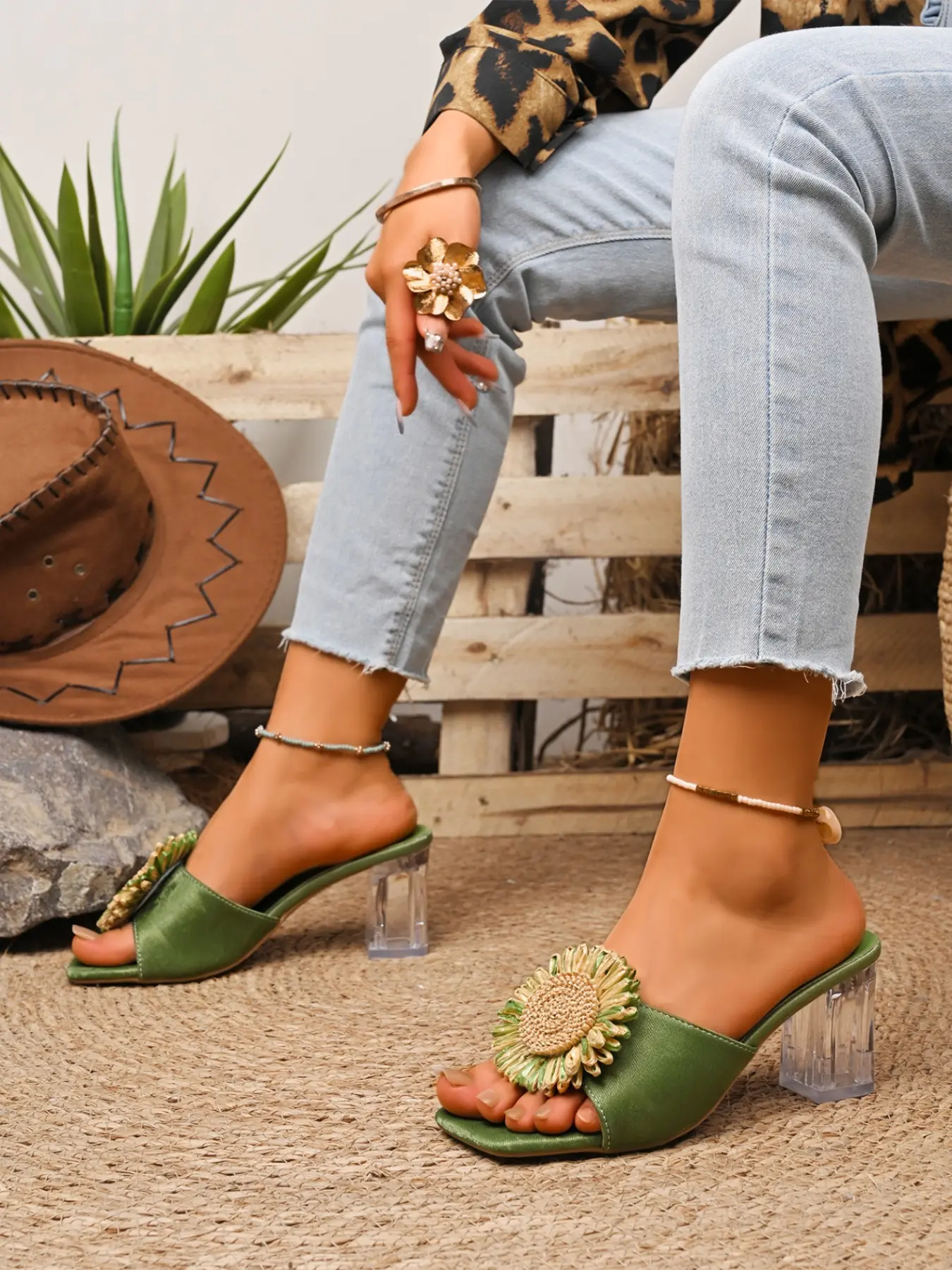 2026 Summer Daisy Flower Open Toe Sandals, Casual Chunky Heel Korean Style, Versatile High-Heeled Slippers for Women