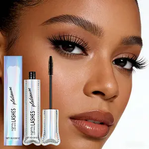 Natural Look Mascara, Enhances Your Natural Lashes, Soft Black Tint, Everyday Essential, No Makeup Makeup Look, Breathable & Comfortable.
