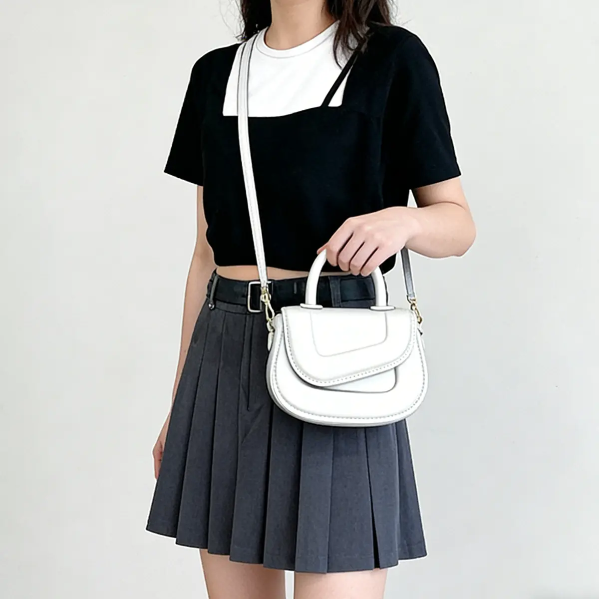 Women's Square Casual Trendy Purse - Cute PU Leather Saddle Bag with Top Handle, Adjustable Strap, Stylish Crossbody Messenger Bag for Daily Use, Stylish Crossbody Bag