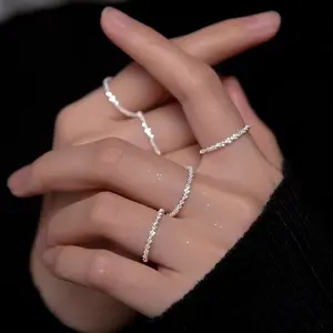 Sparkling solid-color women’s ring | Stackable party jewelry | Perfect for afternoon tea and evening events | Sizes 6–7