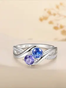 Exquisite, elegant, luxurious lines interwoven, two tone circular women's ring suitable for brides' wedding parties, banquets, engagement anniversary commemorative gifts